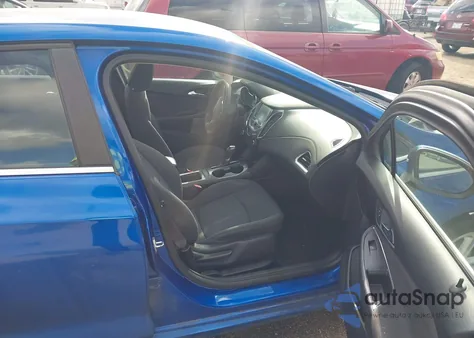 2017 Chevrolet Cruze Lt Auto из США, поврежденный, VIN 1G1BE5SM8H7256986